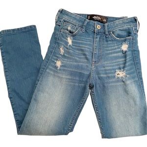 Hollister Cropped Distressed High Rise Skinny Jeans